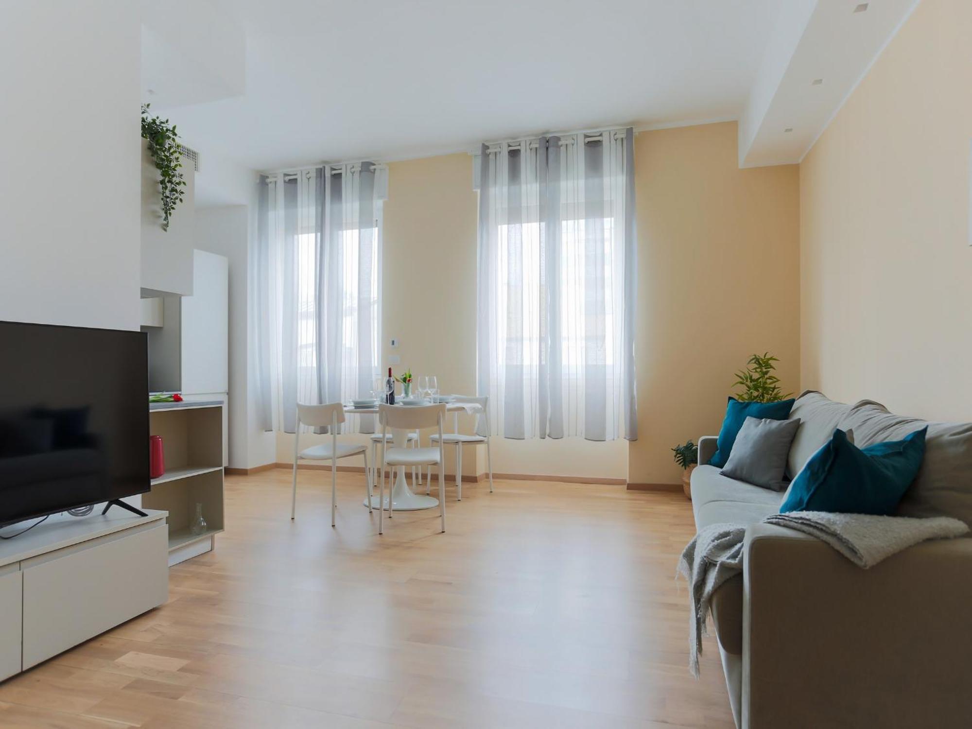 The Best Rent - Bright One-Bedroom Apartment In Corso Vittorio Emanuele II Милан Экстерьер фото