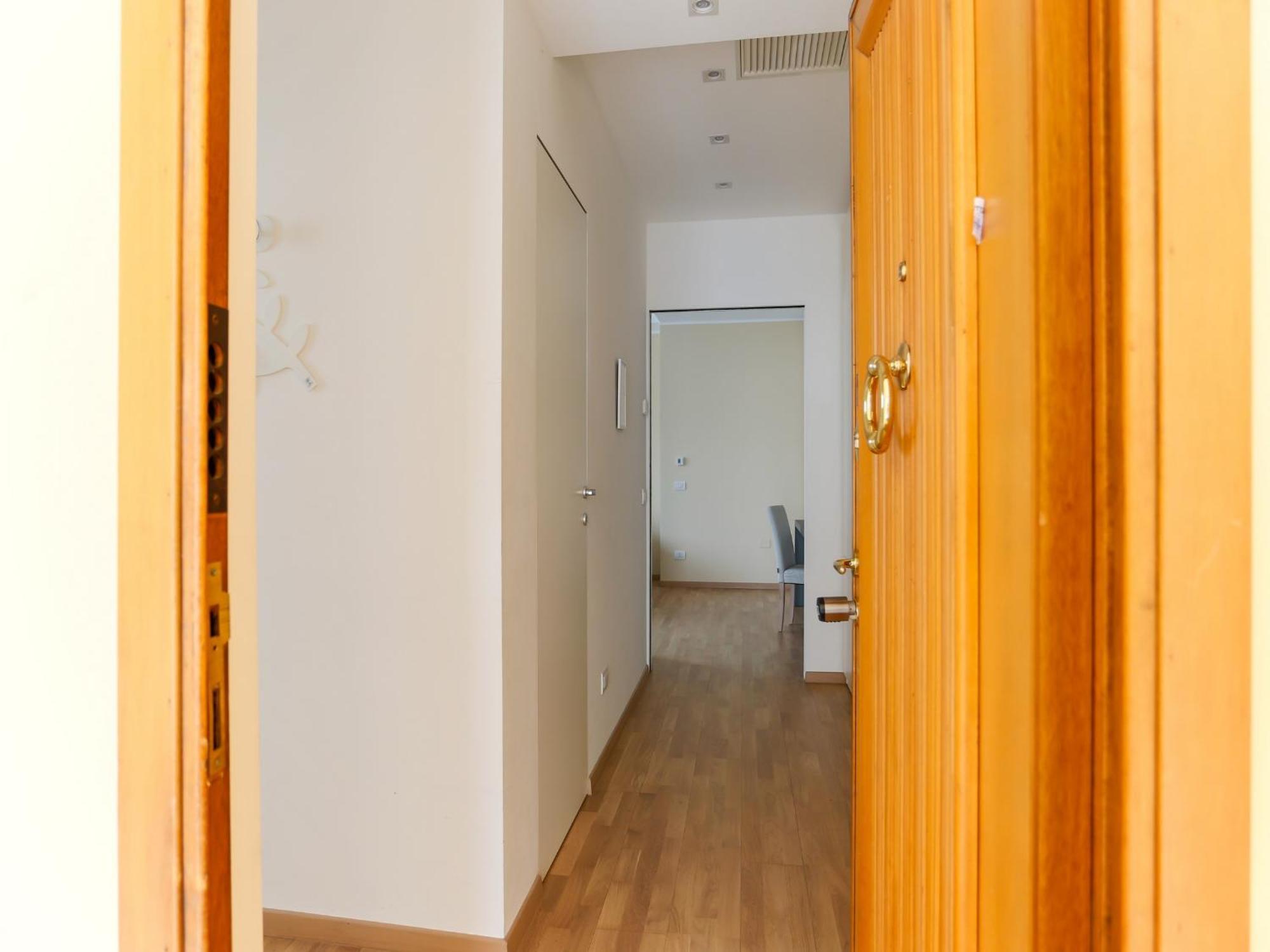 The Best Rent - Bright One-Bedroom Apartment In Corso Vittorio Emanuele II Милан Экстерьер фото