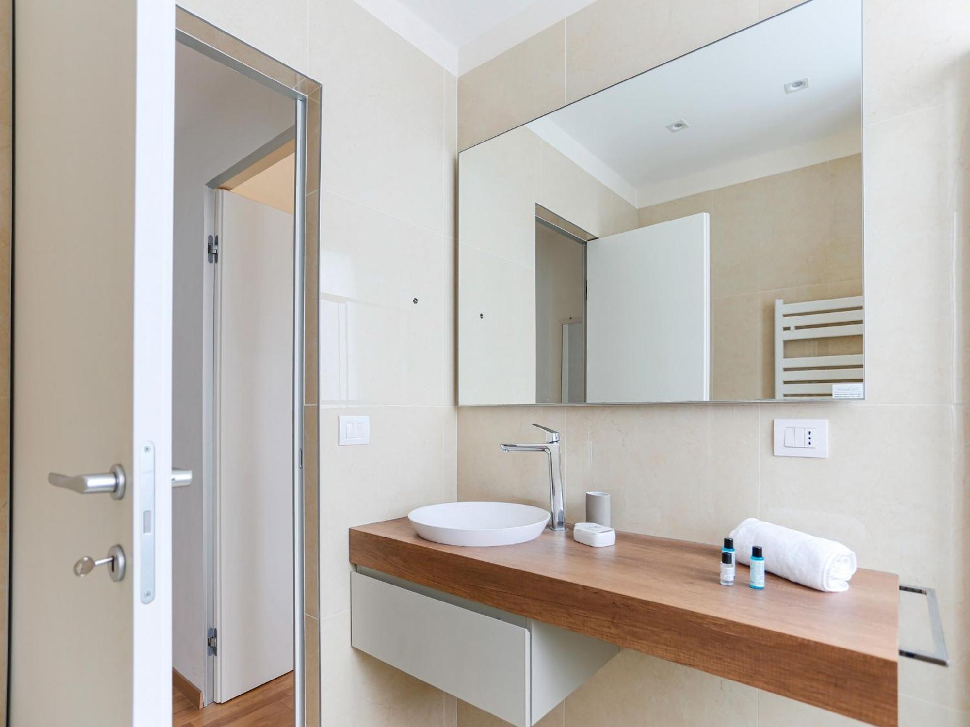 The Best Rent - Bright One-Bedroom Apartment In Corso Vittorio Emanuele II Милан Экстерьер фото
