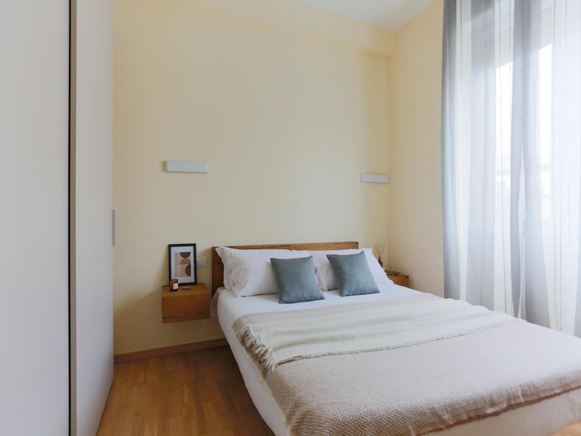 The Best Rent - Bright One-Bedroom Apartment In Corso Vittorio Emanuele II Милан Экстерьер фото